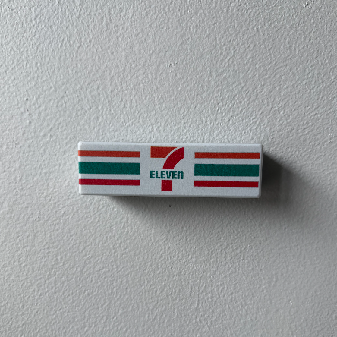 7/11 Konbini Light up Magnet Light Box (long)